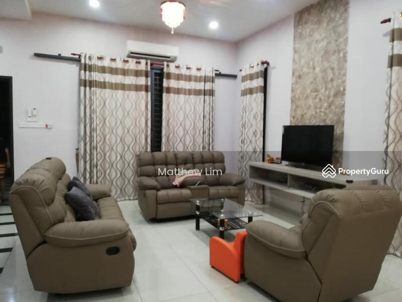 For Sale - Legasi 2 Kota Bayuemas Semi D Renovated Gated