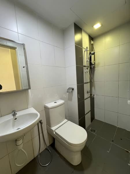 Servis Apartment untuk Disewa di Zeva @ Equine South - Jason Lim - Bathroom - PropertyGuru.com.my