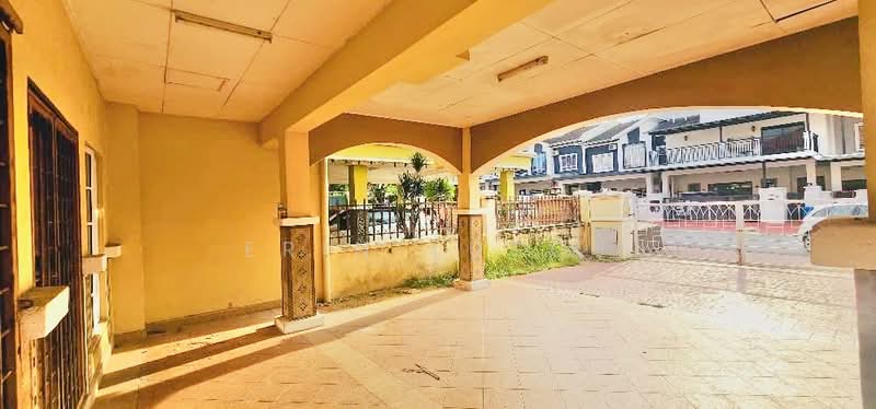 Semi-Detached House for Rent in D'Kayangan (Shah Alam) - Erin Yusof - Exterior - PropertyGuru.com.my