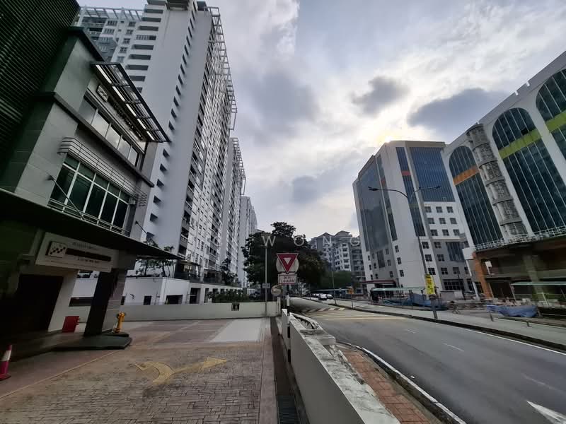 Kedai / Pejabat untuk Dijual di Kelana Jaya (Petaling Jaya) - FC Wong - Exterior Of Plaza Glomac - PropertyGuru.com.my