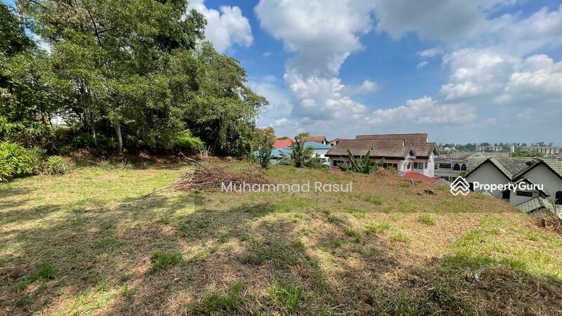 Gated & Guarded: Kawasan berpagar dengan kawalan keselamatan 24/7. 