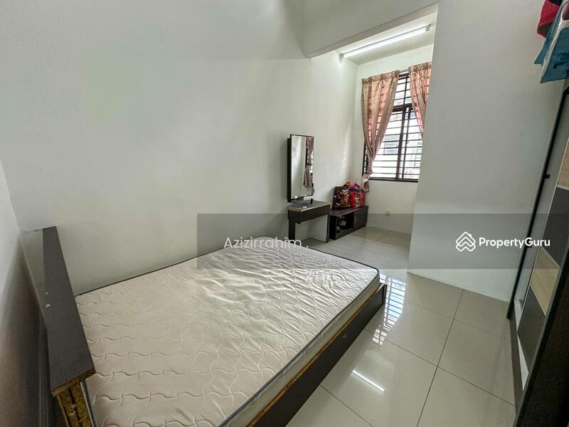 Untuk Dijual - 2 Storey Intermediate Terrace Saujana KLIA, Kota Warisan Dengkil