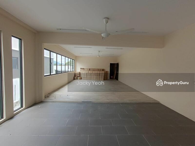 For Sale - Santuari Commercial Centre
