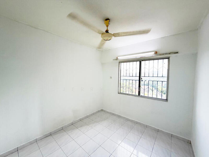 Untuk Disewa - Taman Pekaka