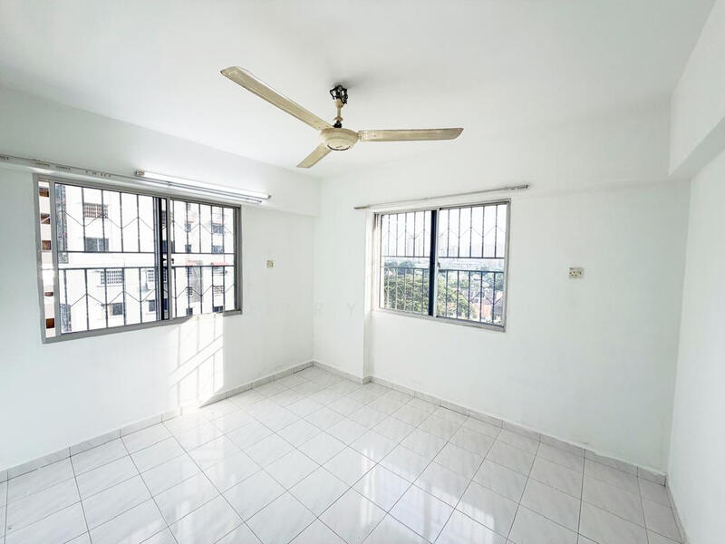 Untuk Disewa - Taman Pekaka