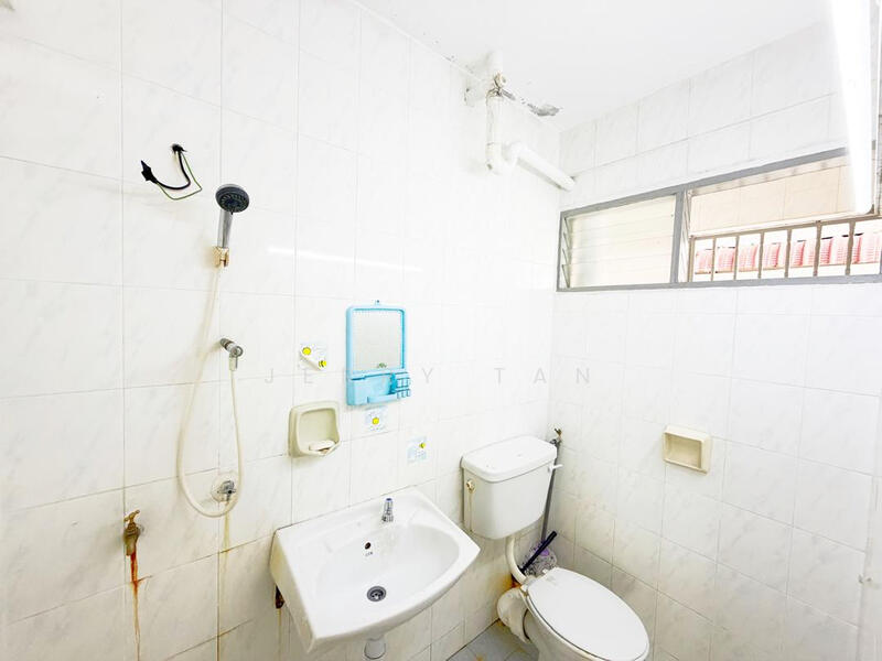 Untuk Disewa - Taman Pekaka