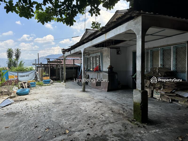 For Sale - Single storey corner lot bungalow kampung tasik permai Ampang