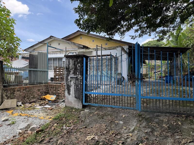 Untuk Dijual - Single storey corner lot bungalow kampung tasik permai Ampang