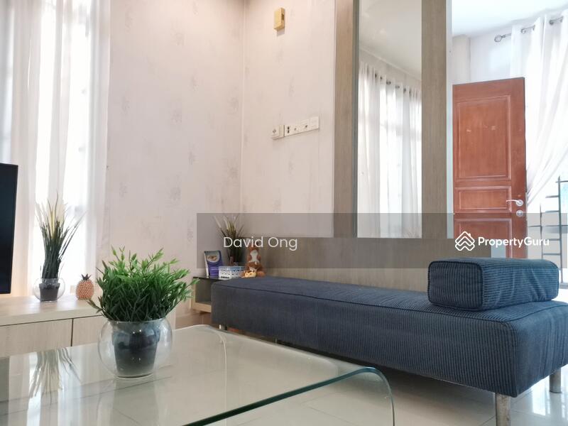 For Sale - taman austin perdana, super huge private garden, mini bangalow