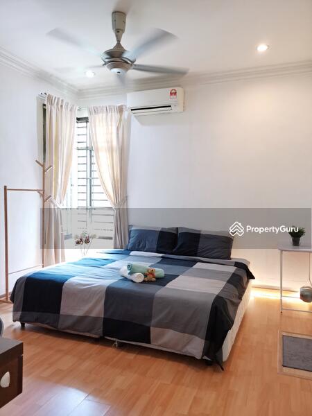 For Sale - taman austin perdana, super huge private garden, mini bangalow
