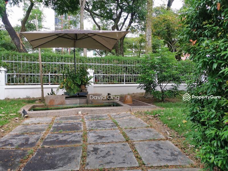 For Sale - taman austin perdana, super huge private garden, mini bangalow