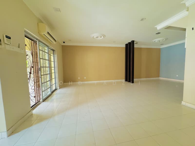 Rumah Teres 2 Tingkat untuk Dijual di Denai Alam (Shah Alam) - Mohd Fadzli - Living Room - PropertyGuru.com.my