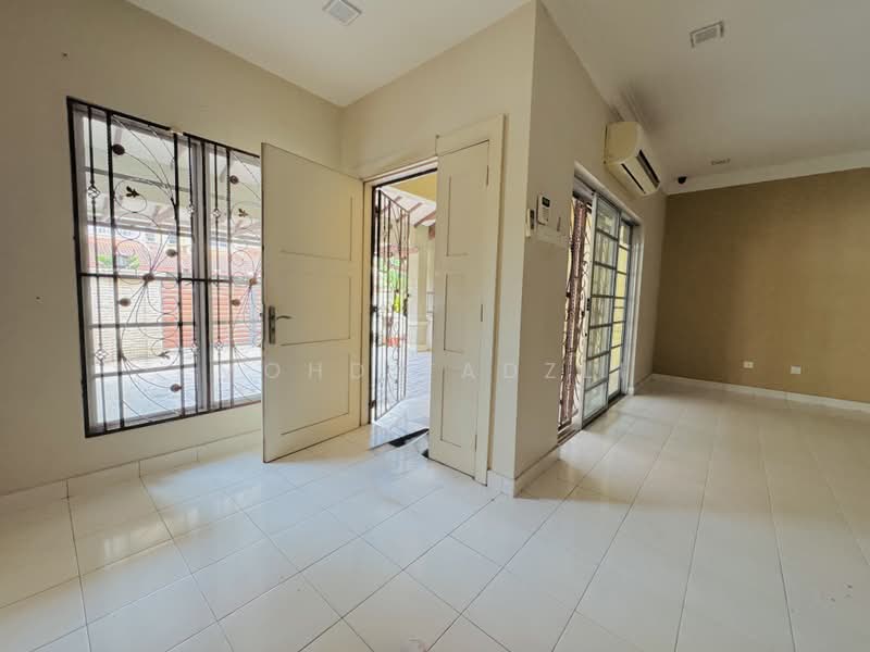 Rumah Teres 2 Tingkat untuk Dijual di Denai Alam (Shah Alam) - Mohd Fadzli - Entrance - PropertyGuru.com.my