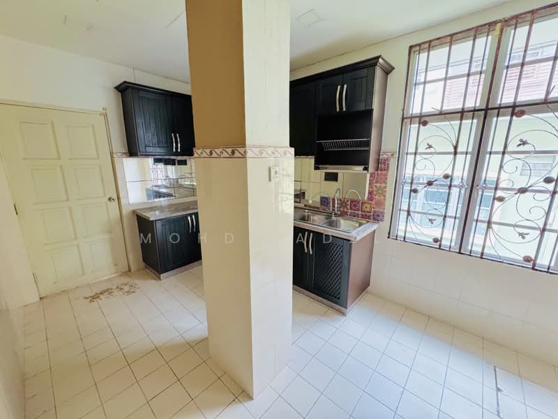 Rumah Teres 2 Tingkat untuk Dijual di Denai Alam (Shah Alam) - Mohd Fadzli - Kitchen - PropertyGuru.com.my