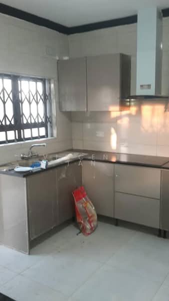 Rumah Teres 2 Tingkat untuk Dijual di Taman Buana Perdana (Petaling Jaya) - Vincent Tan - Kitchen - PropertyGuru.com.my