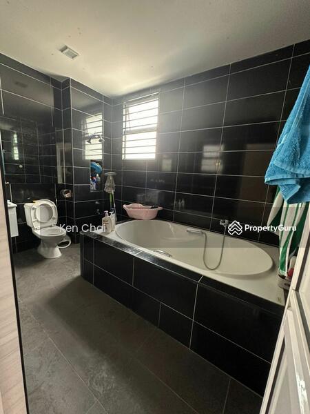 Untuk Dijual - double storey endlot@ taman daiman jaya