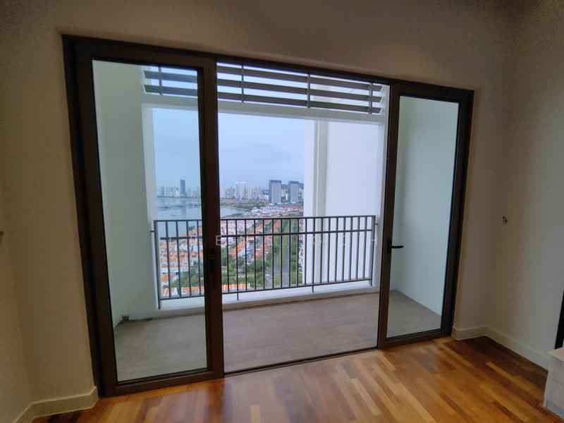 Servis Apartment untuk Disewa di Straits Residences - Irene Goh - Balcony - PropertyGuru.com.my