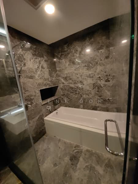 Kediaman Servis untuk Disewa di Straits Residences - Irene Goh - Bathroom - PropertyGuru.com.my