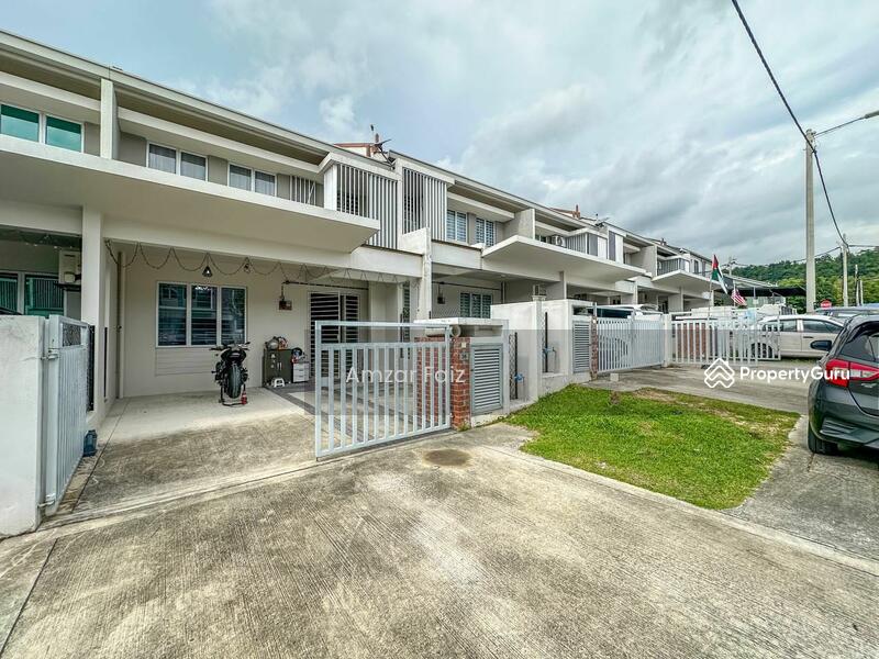 Rumah Teres 2-Tingkat untuk Dijual di Taman Dahlia (Sepang) - Amzar Faiz - PropertyGuru.com.my