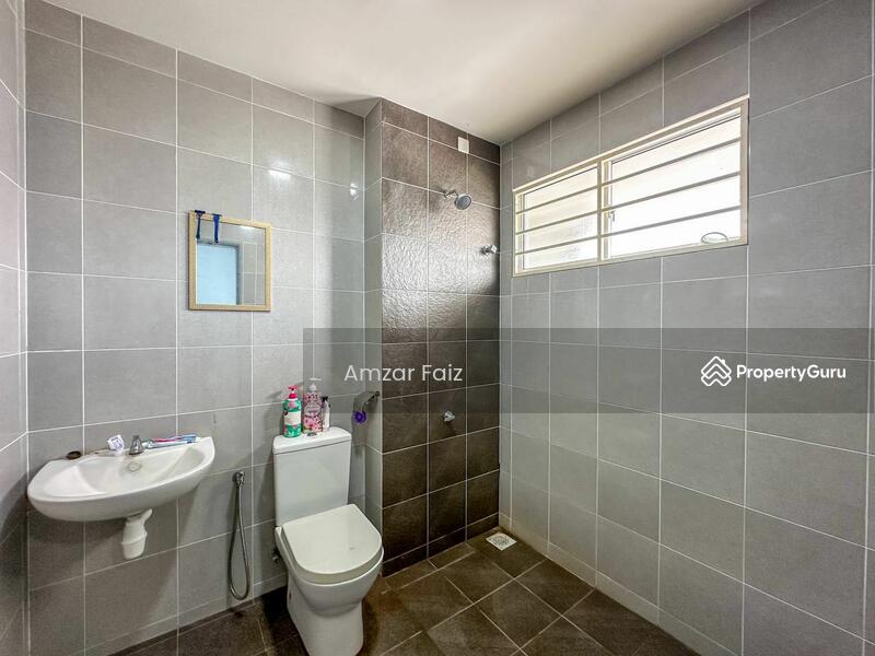 Rumah Teres 2-Tingkat untuk Dijual di Taman Dahlia (Sepang) - Amzar Faiz - PropertyGuru.com.my