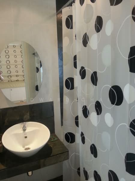 Kondominium untuk Dijual di Ritze Perdana 1 - Edward Chai - Bathroom - PropertyGuru.com.my