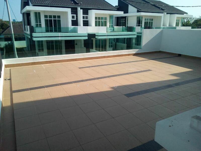 Untuk Dijual - Semi-D house at Taman Rupawan
