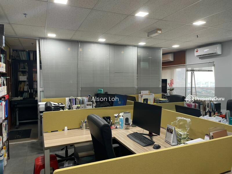 Untuk Dijual - Menara Uncang Emas