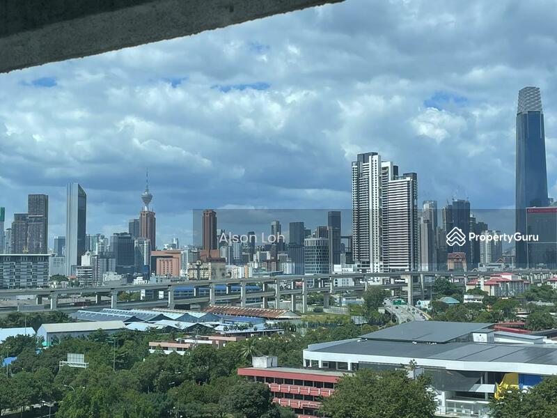 Untuk Dijual - Menara Uncang Emas