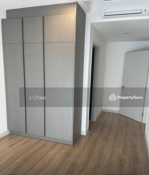 Untuk Disewa - The Atrium