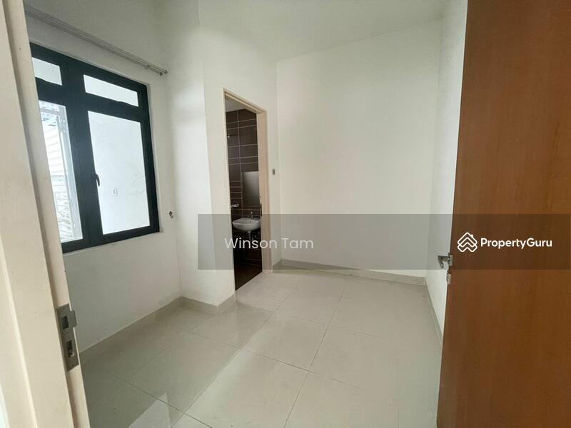 Untuk Dijual - Akira @ 16 Sierra