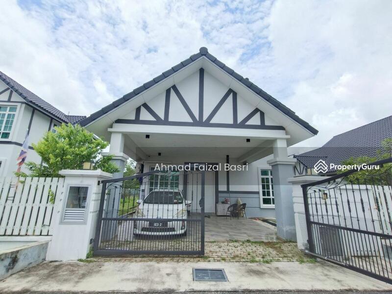 TAMAN ANJUNG GAPAM, Jasin, Melaka, 5 Bedrooms, 2133 sqft, Bungalow