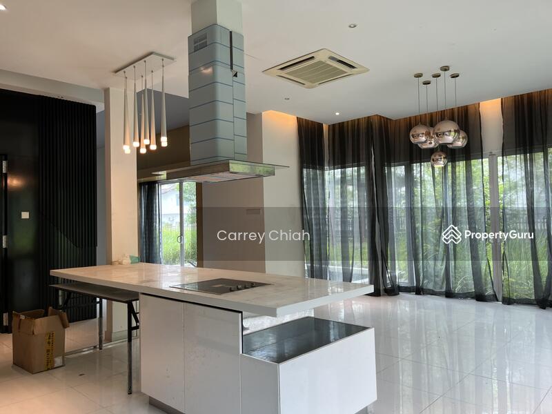 For Sale - Puteri 11