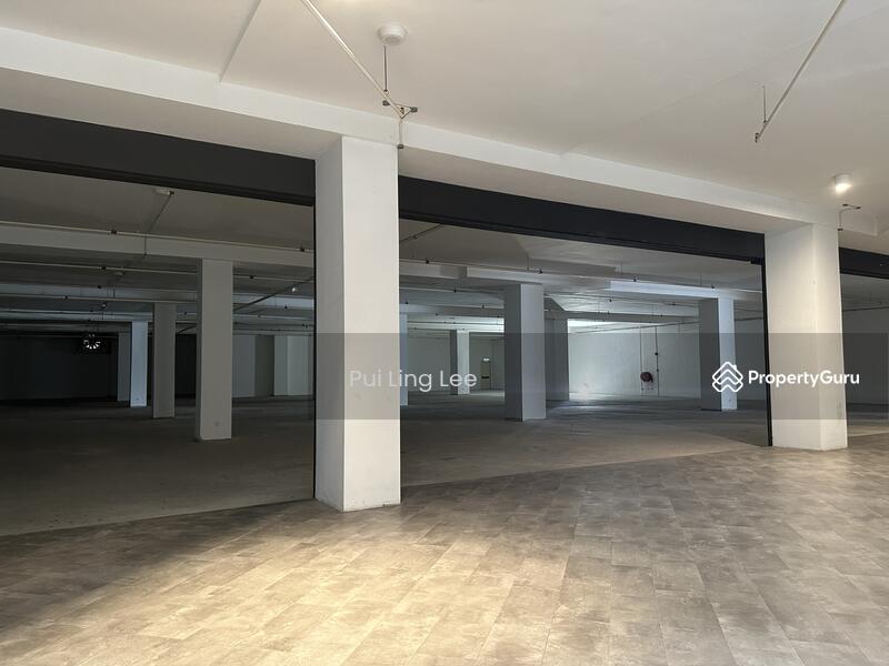 For Rent - Emporis Anchor Retail Shop