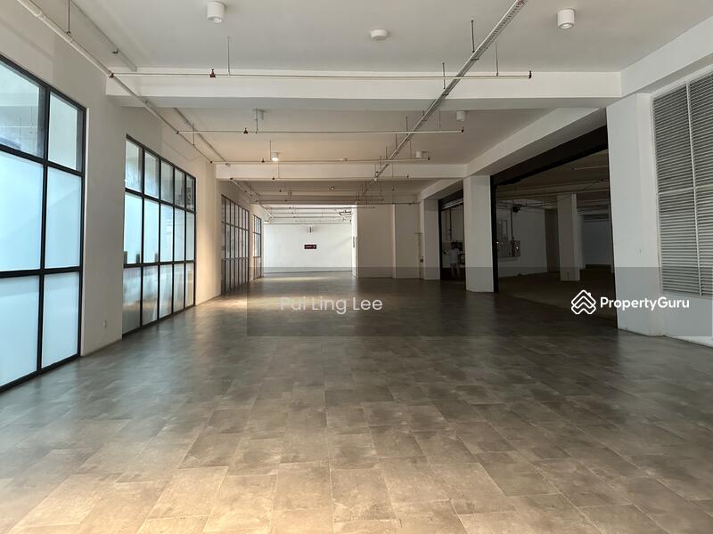For Rent - Emporis Anchor Retail Shop
