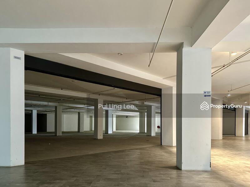 For Rent - Emporis Anchor Retail Shop