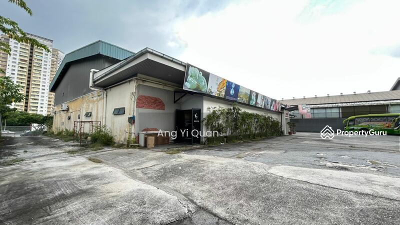 For Rent - Selayang, Detached Fac, Main road