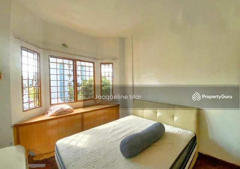 For Sale - Kenari Court