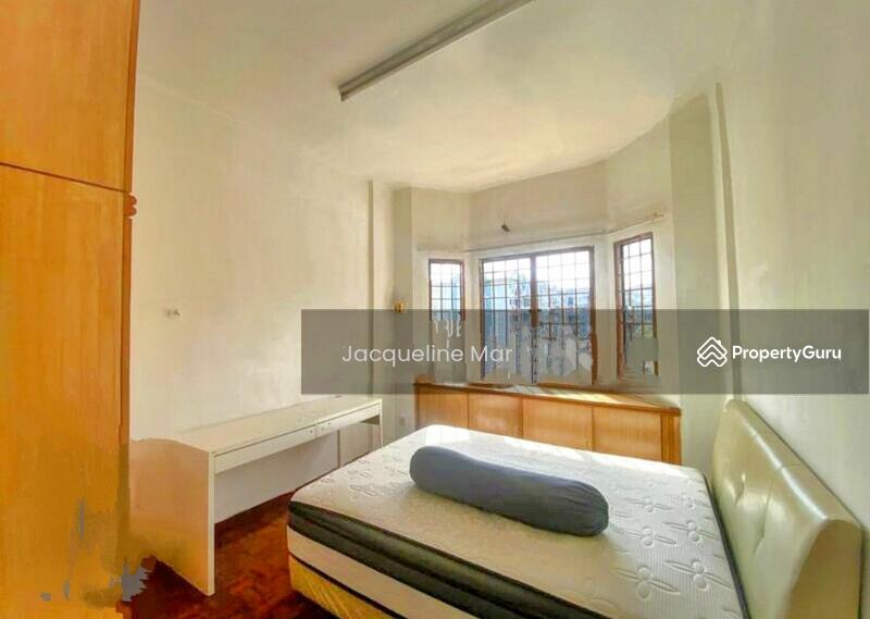 For Sale - Kenari Court