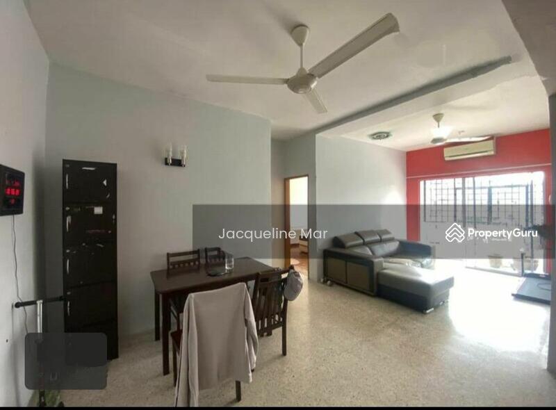 For Sale - Kenari Court