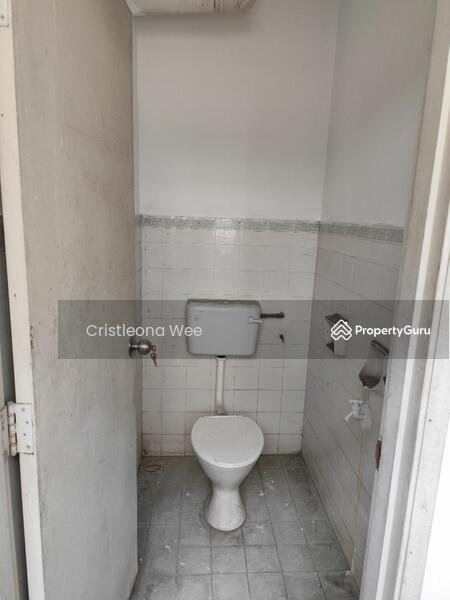 Shop-office at Bandar Country Homes untuk Untuk Disewa - RM 1,000 /bulan, Apr 2026 - PropertyGuru.com.my