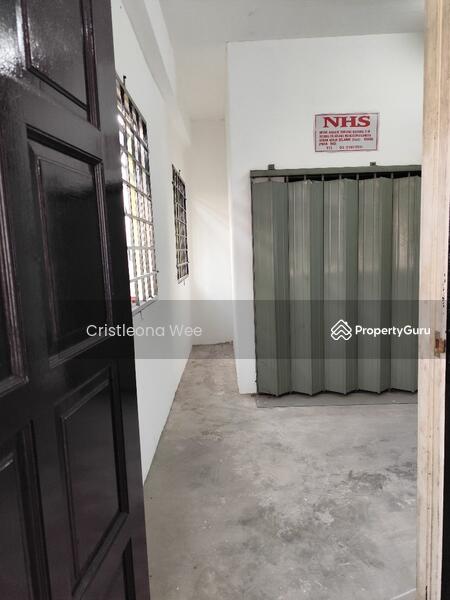 Shop-office at Bandar Country Homes untuk Untuk Disewa - RM 1,000 /bulan, Apr 2026 - PropertyGuru.com.my