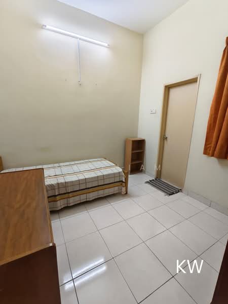 2-storey Terraced House for Sale in Kota Kemuning (Shah Alam) - SK Thiam - Bedroom - PropertyGuru.com.my