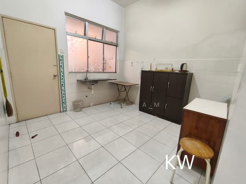 2-storey Terraced House for Sale in Kota Kemuning (Shah Alam) - SK Thiam - Kitchen - PropertyGuru.com.my
