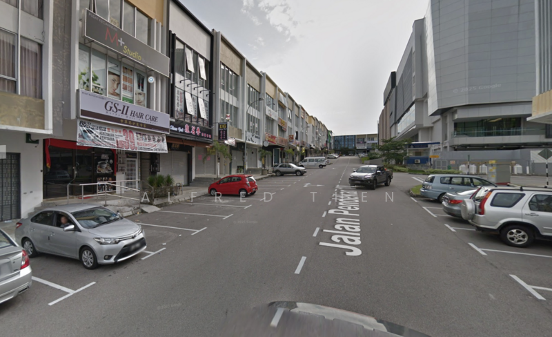 Untuk Dijual - Taman Ungku Tun Aminah - 3 Storey Shoplot