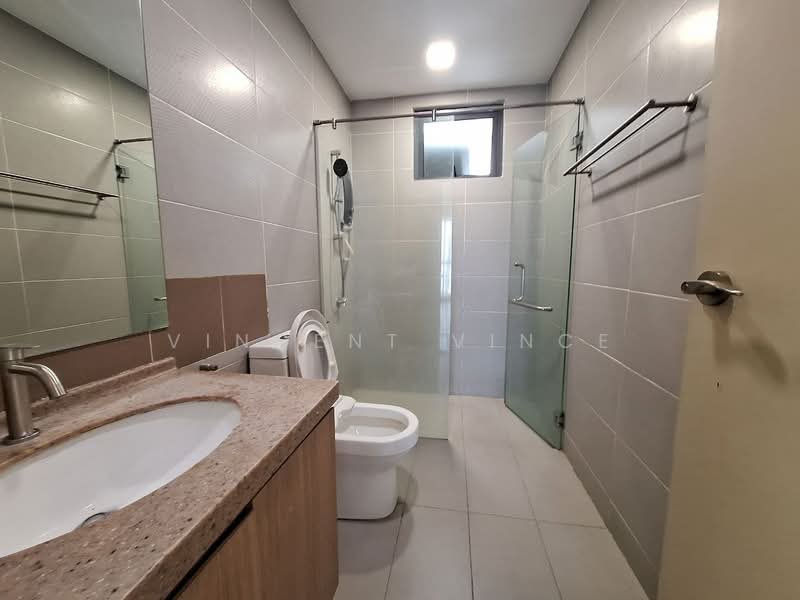 Servis Apartment untuk Disewa di Amerin Residence - Vincent Vince - Bathroom - PropertyGuru.com.my