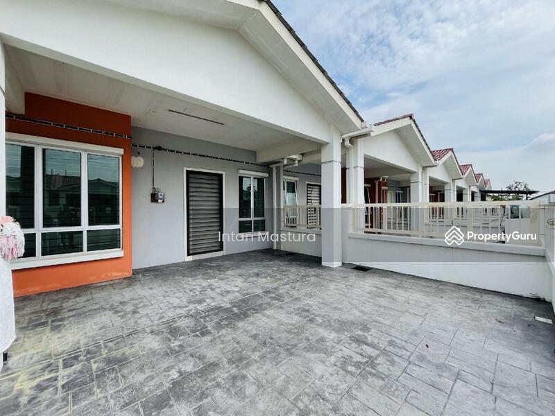 1-storey Terraced House for Sale in Saujana Utama (Puncak Alam) - Intan Mastura - PropertyGuru.com.my