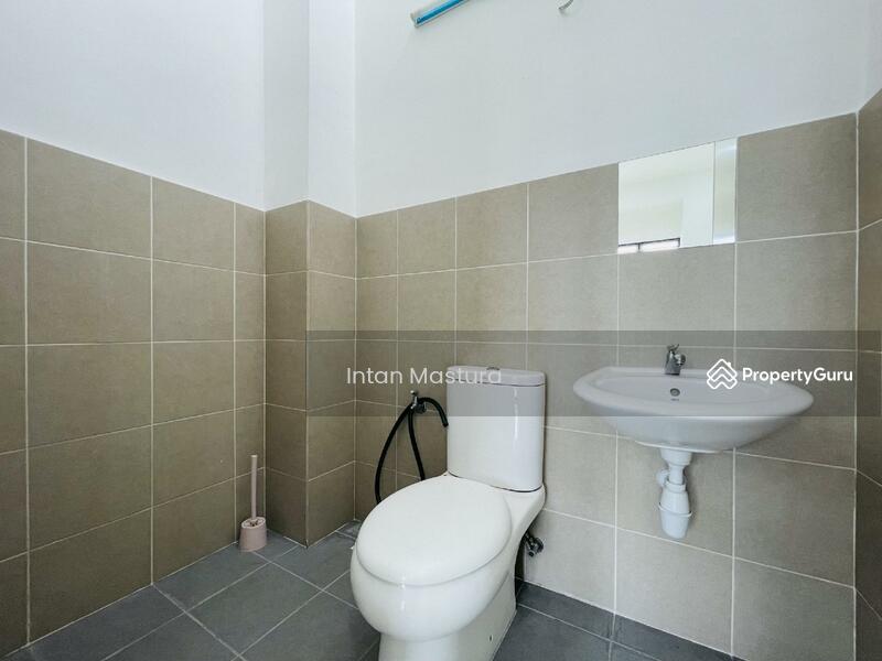 1-storey Terraced House for Sale in Saujana Utama (Puncak Alam) - Intan Mastura - PropertyGuru.com.my
