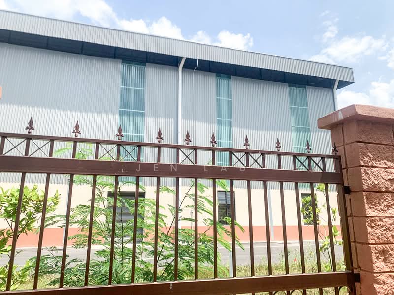 Warehouse for Rent in Seksyen 32 (Shah Alam) - Jen Lau - Exterior - PropertyGuru.com.my
