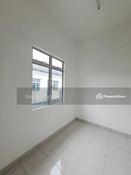 1-storey Terraced House for Sale in Banting (Banting) - Qashah Khairul Shah - PropertyGuru.com.my