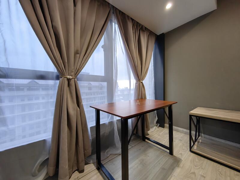 For Rent - SOHO @ Empire City